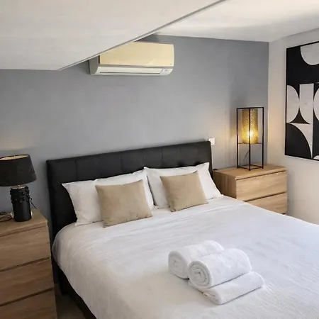 דירה Le Duplex Azur, Terrasse & Vue סן-מקסים